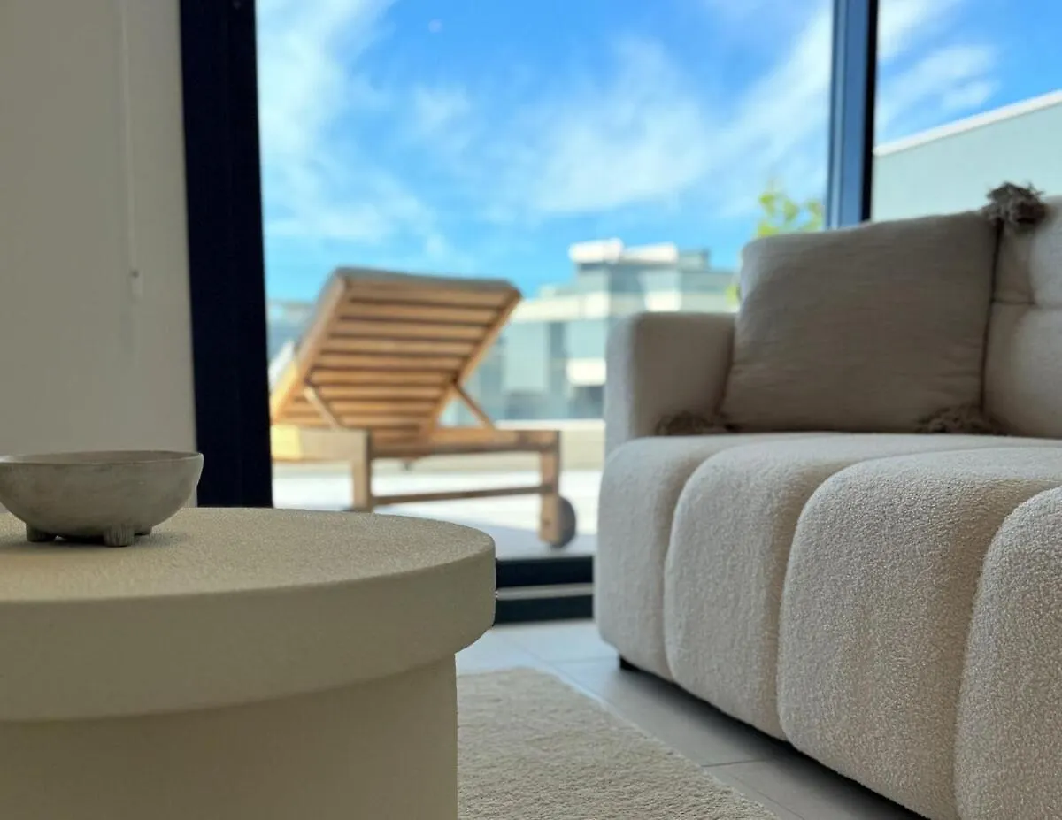 Oasis 325 - 2 Bedroom With Frontal Sea And Mountain View Estepona Lägenhet