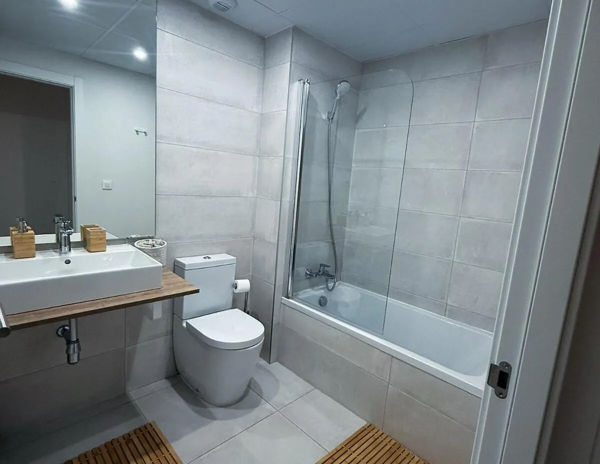 Oasis 325 - 2 Bedroom With Frontal Sea And Mountain View Estepona Spagna